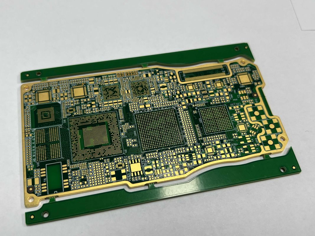 4-32 Lapisan Multilayer Printed Circuit Board dan Ketebalan 0.2mm-6.0mm untuk Aplikasi Lanjutan