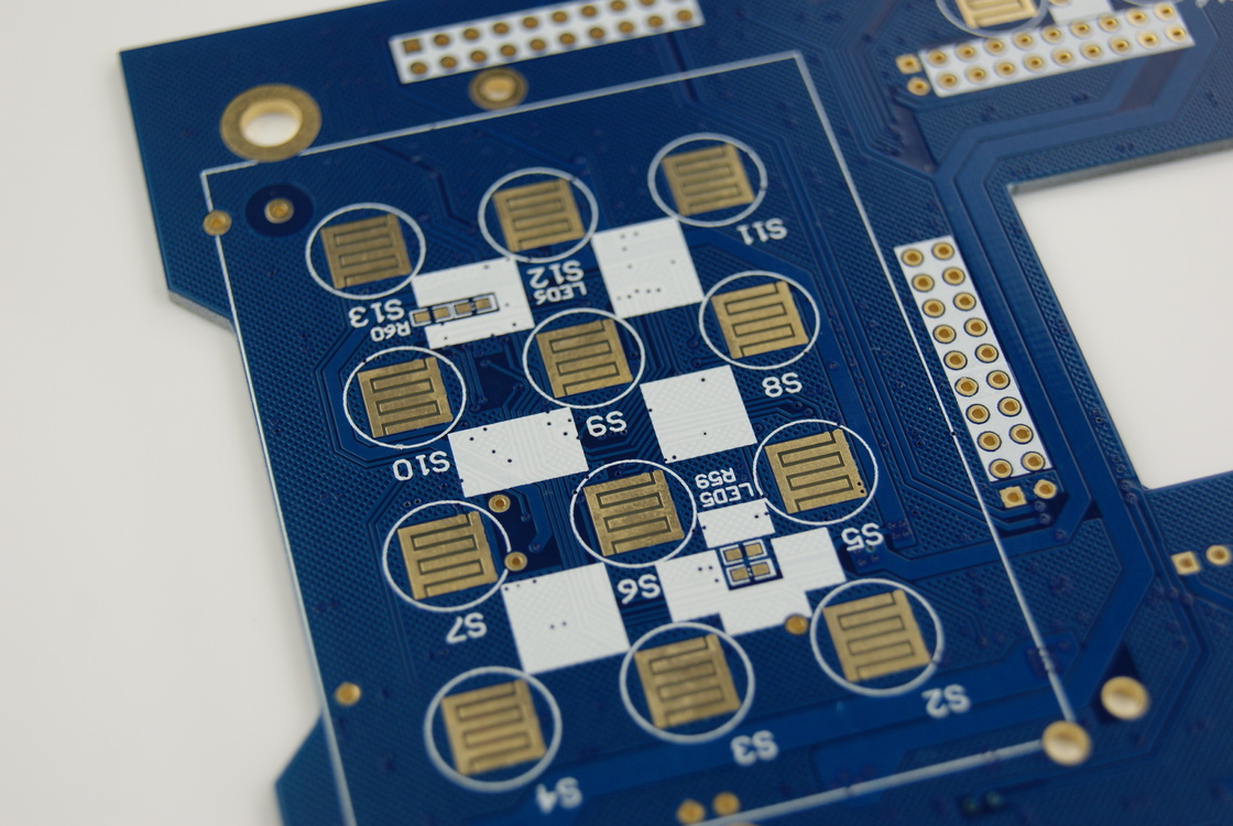 Standar IPC-A-610 D PCB Multilapis untuk Kinerja dalam Green Solder Mask
